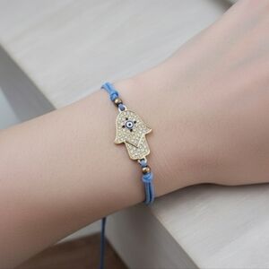 Hamsa Hand charm bracelet with Evil Eye detail